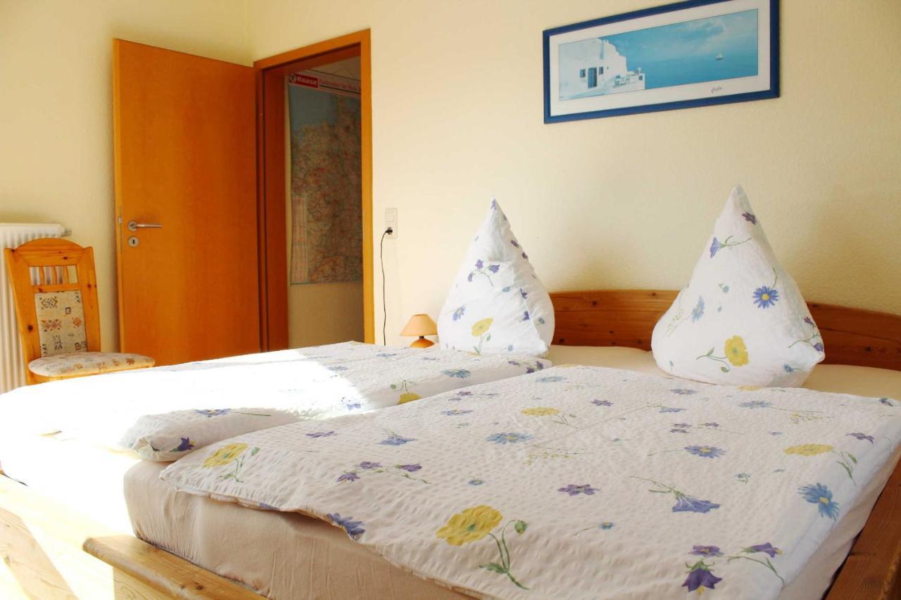 Ferienwohnung Am Schloss อึคเคอร์มึนเดอ ภายนอก รูปภาพ